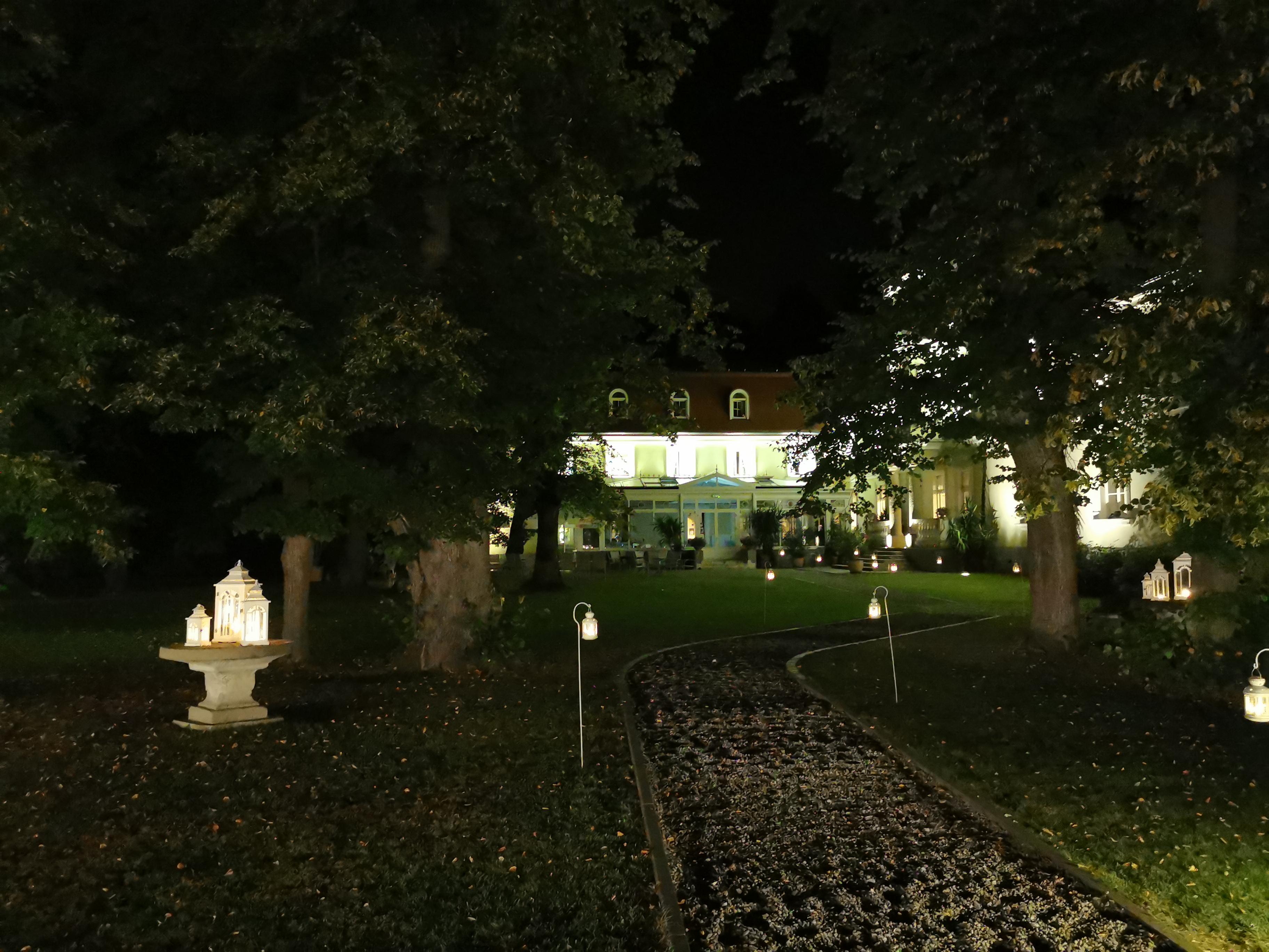 Hotel Dwor Sierakow Exterior foto
