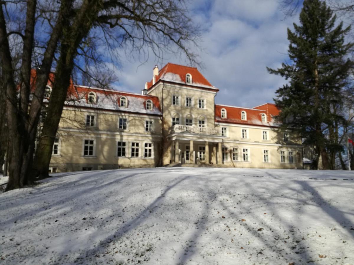 Hotel Dwor Sierakow Exterior foto